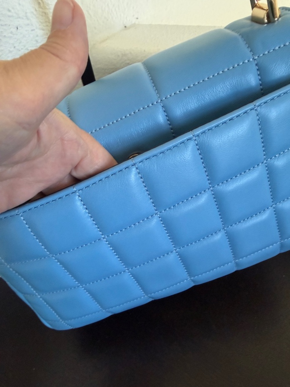 LIKE NEW Michael Kors BLUE Quilted Shoulder Bag. - Picture 6 of 9